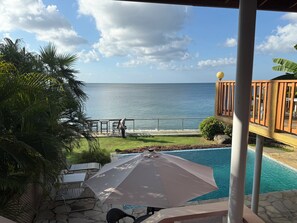 Apartamento panorâmico, 2 quartos, sacada, vista para a praia | Vista para praia/oceano