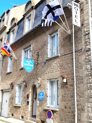 Property entrance - Hôtel Quic en Groigne (Saint-Malo)
