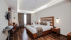 In-room safe, soundproofing, rollaway beds (surcharge), WiFi (free) - Dass Continental (Thrissur)