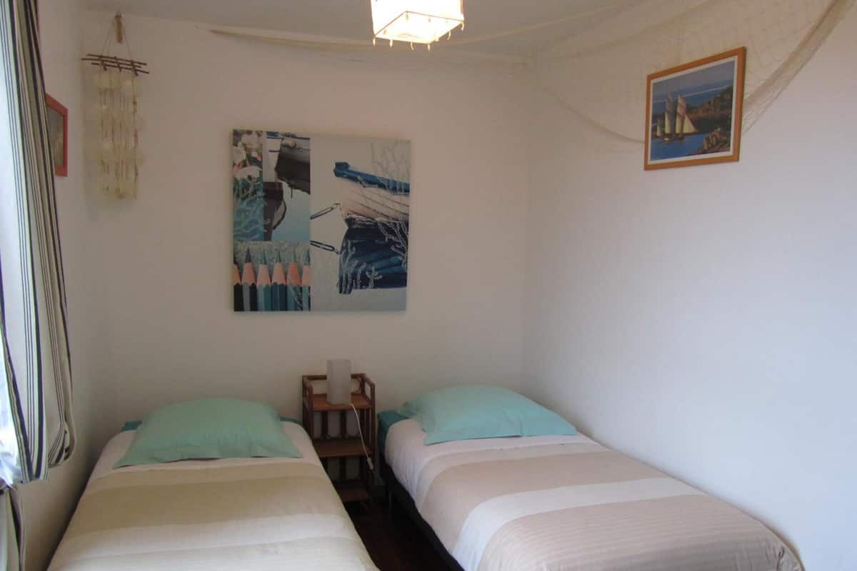 Suite Familiale (Two Rooms / Deux Chambres )