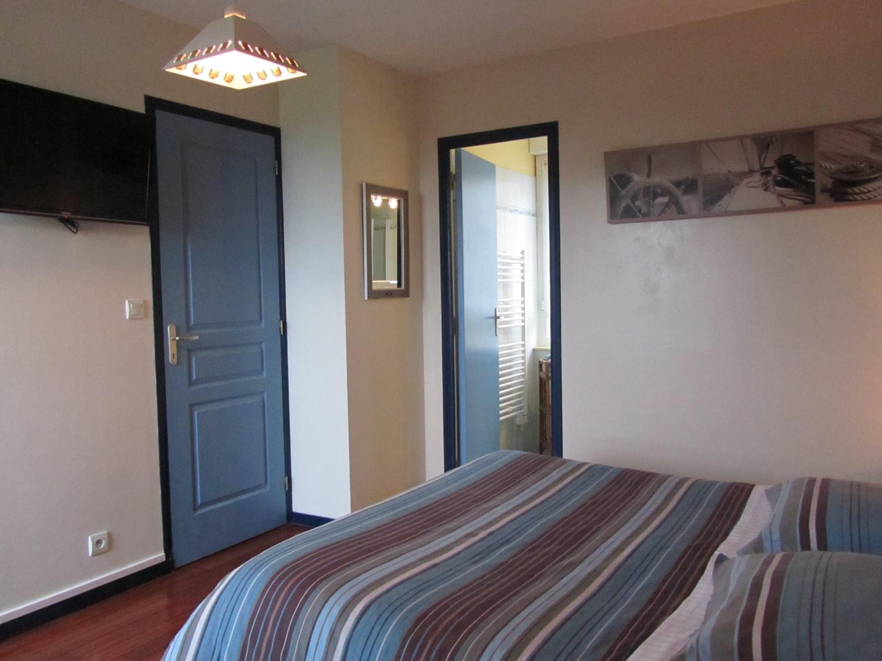 Μοναδική διακόσμηση, μοναδική επίπλωση, γραφείο, ηχομόνωση 