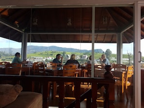 Breakfast area - Villa lake view (Nuwara Eliya)