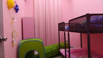 House, 4 Bedrooms | Children’s theme room