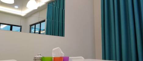 Restauration dans la chambre