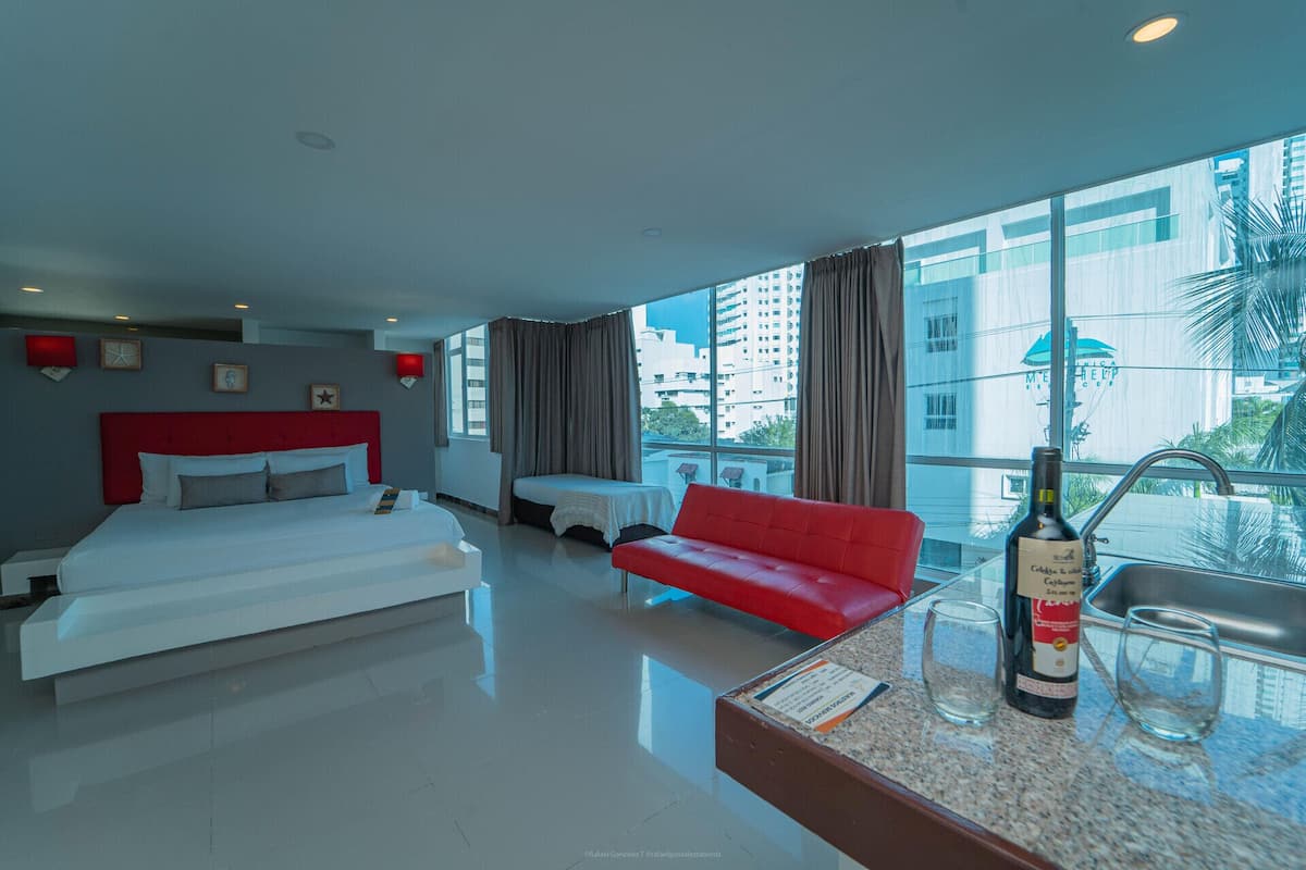 1 Schlafzimmer, Minibar, Zimmersafe, Schreibtisch