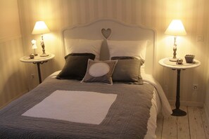 Suite | Decoración individual, mobiliario individual, cortinas opacas