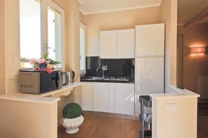 Apartment, 2 Schlafzimmer | Eigene Küche | Kühlschrank, Mikrowelle, Kochgeschirr/Geschirr/Besteck