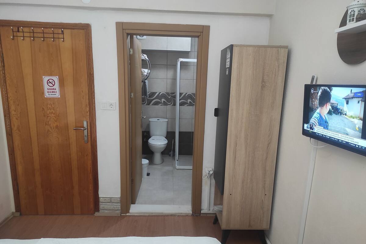 Economy Oda, 1 Yatak Odası, Bahçe Manzaralı | 1 yatak odası, masa, ücretsiz kablosuz İnternet, çarşaf takımı