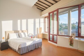 Apartment, 2 Bedrooms | 2 bedrooms, iron/ironing board, cots/infant beds, free WiFi