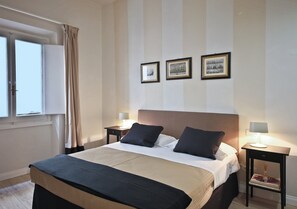 Apartment, 1 Bedroom | 1 bedroom, iron/ironing board, cots/infant beds, free WiFi - Borgo dei Greci (Florence)