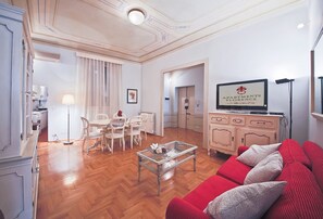 Apartment, 2 Schlafzimmer | Wohnbereich