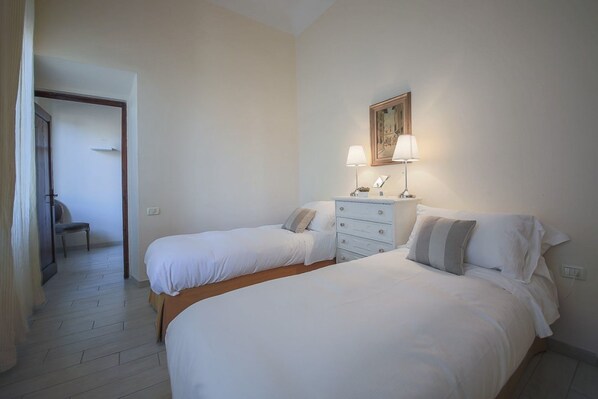 Apartment, 2 Bedrooms | 2 bedrooms, iron/ironing board, cribs/infant beds, free WiFi