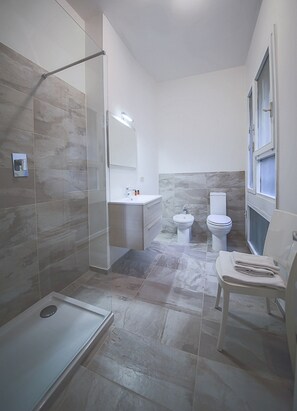 Bathroom - Malenchini Vasari (Florence)
