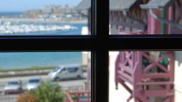 Vue depuis lâhĂ©bergement