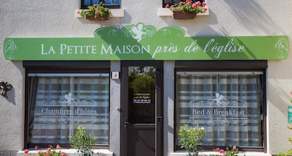 La Petite Maison prĂšs de l'Eglise