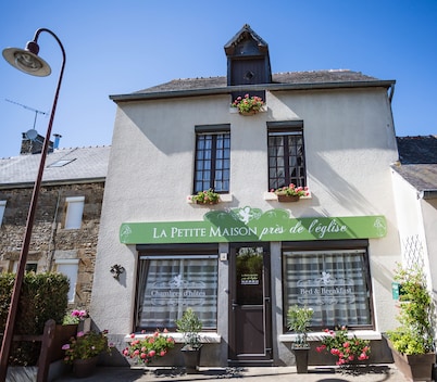 La Petite Maison près de l'Eglise