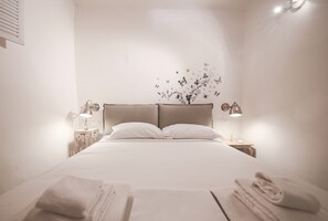 2 bedrooms, cots/infant beds, free WiFi, bed sheets - San Marco Suite III (Florence)