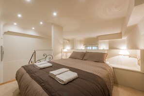 Studio | Bügeleisen/Bügelbrett, Babybetten, kostenloses WLAN, Bettwäsche