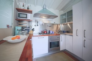 Apartment, 1 Schlafzimmer | Eigene Küche | Kühlschrank, Mikrowelle, Ofen, Herdplatte