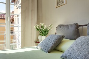 Iron/ironing board, cots/infant beds, free WiFi, bed sheets - Santa Maria Balcony (Florence)