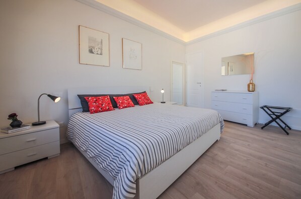 อพาร์ทเมนท์, 3 ห้องนอน | 3 ห้องนอน, เตารีด/โต๊ะรีดผ้า, เปล/เตียงเด็กอ่อน, Wi-Fi ฟรี