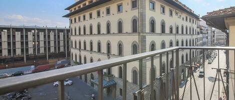 Huoneisto, 3 makuuhuonetta | Näkymä parvekkeelta