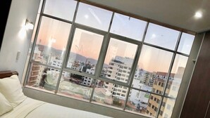Deluxe Apartment, 4 Bedrooms, Private Bathroom - EDIFICIO TORRE ESTEBAN (Cochabamba)
