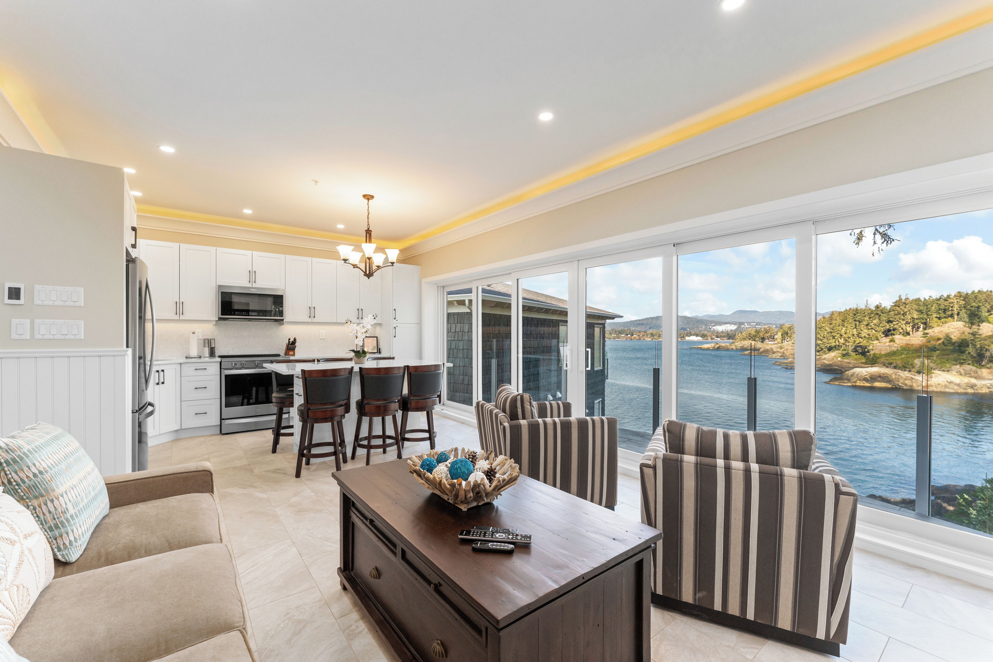 Signature-Suite, 1 Schlafzimmer, Buchtblick | Individuell dekoriert, individuell eingerichtet, kostenloses WLAN