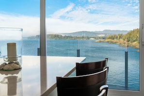 Signature Suite, 2 Bedrooms, Bay View