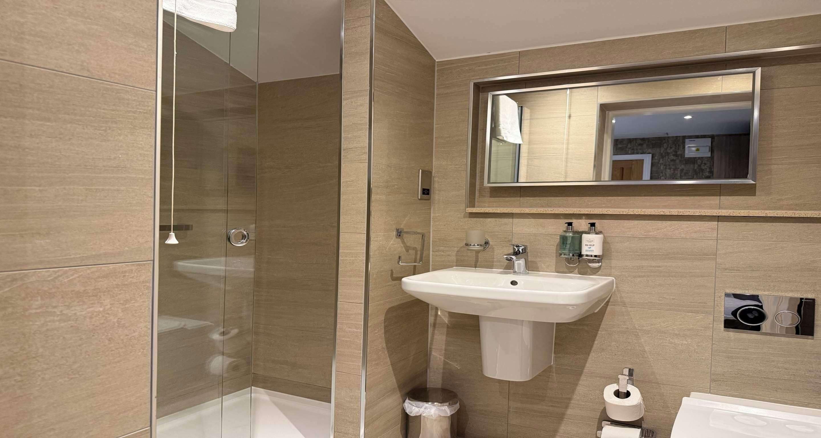 family room, 1 king bed, non smoking (with sofabed) | desk, soundproofing, iron/ironing board, free wifi