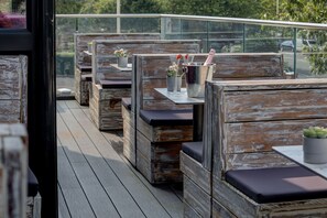 Terrace/patio - The Lord Street Hotel, BW Signature Collection (Southport)