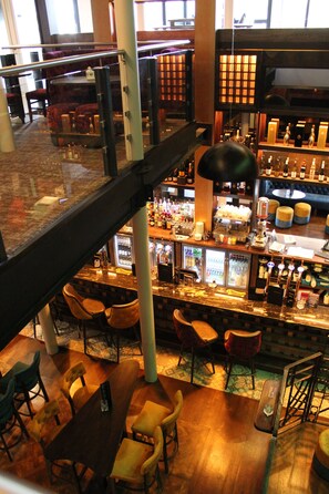 3 bars/lounges, gastropub - The Lord Street Hotel, BW Signature Collection (Southport)