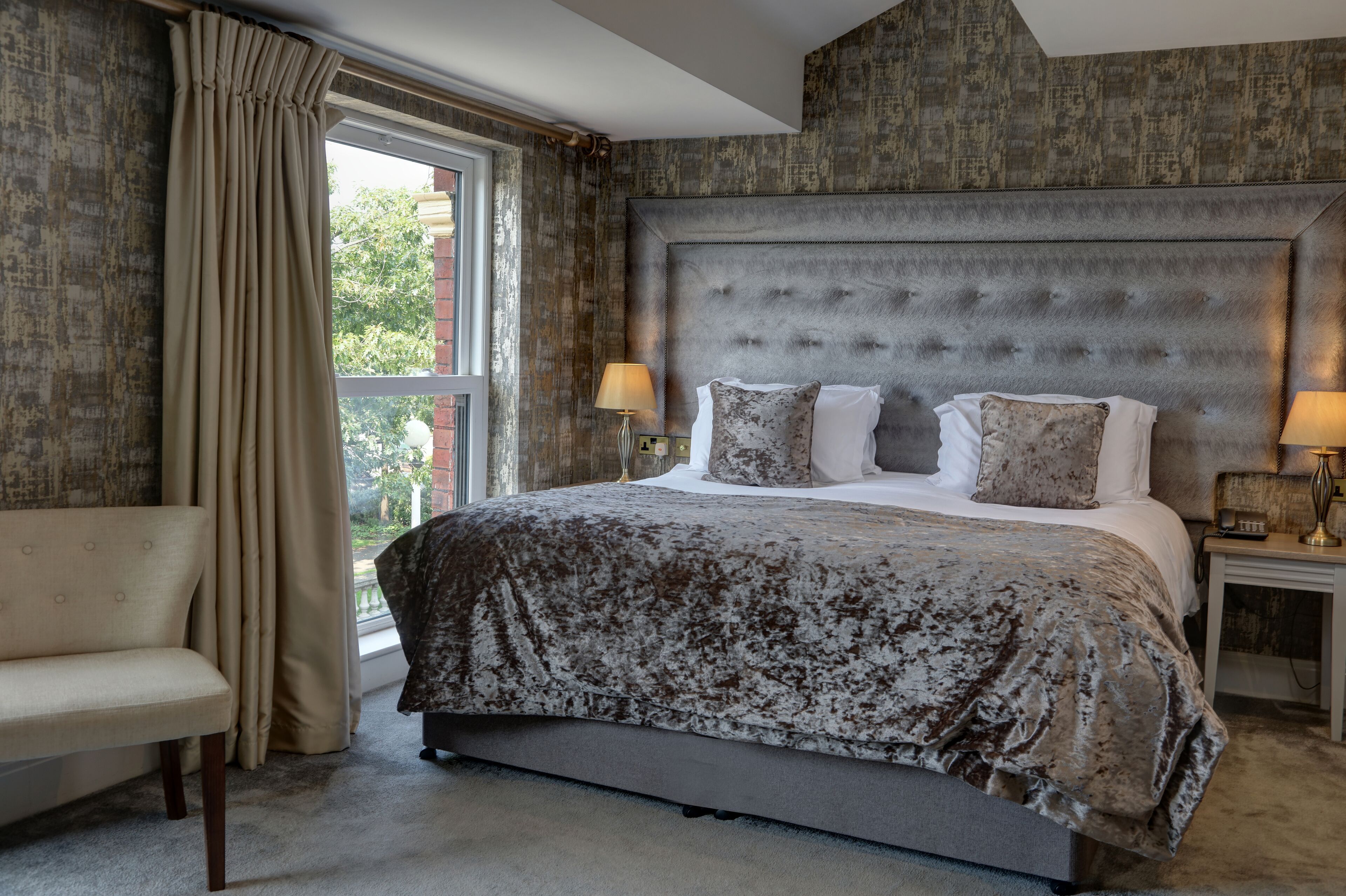 Kamar Superior, 1 Tempat Tidur King, Bebas Asap Rokok (Converts to 2 Twin Beds) | Meja kerja, kedap suara, setrika/meja setrika, dan Wi-Fi gratis