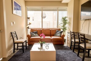 Living room - Apple Theory Downtown Houston (Houston)