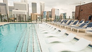Piscine sur le toit