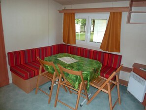 Réfrigérateur, plaque de cuisson