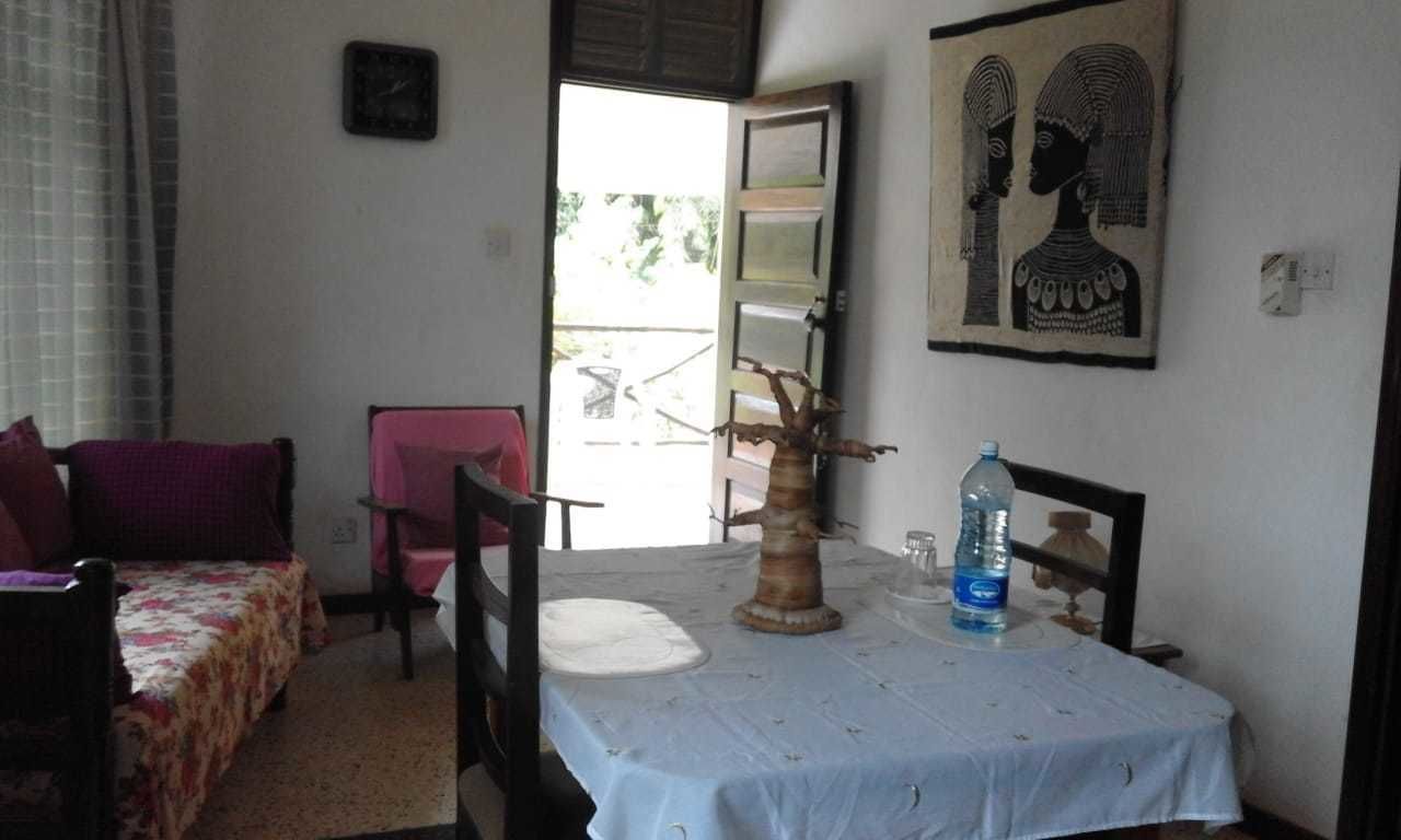 Standaard villa | Dineren in de kamer