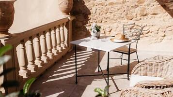 Habitación doble, balcón | Terraza o patio