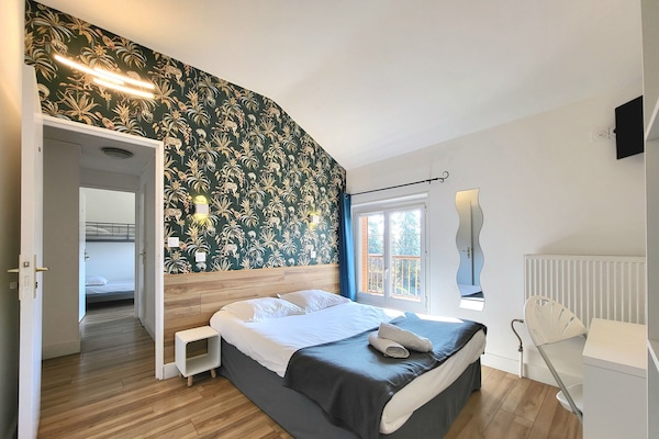 Superior-Vierbettzimmer | Schreibtisch, schallisolierte Zimmer, kostenloses WLAN, Bettwäsche