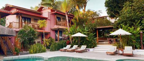 Outdoor pool, open 8:00 AM to 10:00 PM, pool umbrellas, sun loungers