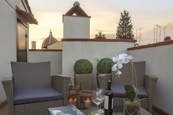 Apartment, 1 Bedroom | 1 bedroom, iron/ironing board, cots/infant beds, free WiFi