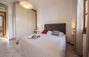 Apartment, 1 Bedroom | 1 bedroom, iron/ironing board, cots/infant beds, free WiFi
