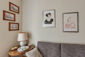 Apartment, 1 Bedroom | 1 bedroom, desk, iron/ironing board, cribs/infant beds