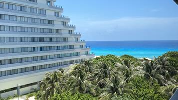 Apartment, 2 Bedrooms, Kitchenette, Partial Ocean View | View from room