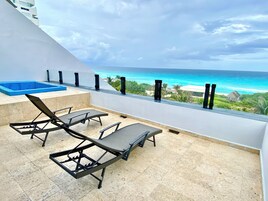 Signature Apartment, 2 Double Beds, Kitchenette, Sea View | Terrace/patio