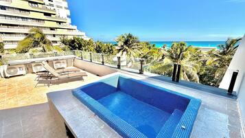 Deluxe Apartment, 2 Double Beds, Kitchenette, Sea View | Terrace/patio