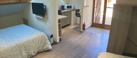 Executive Suite, Accessible, Ensuite (FRC)