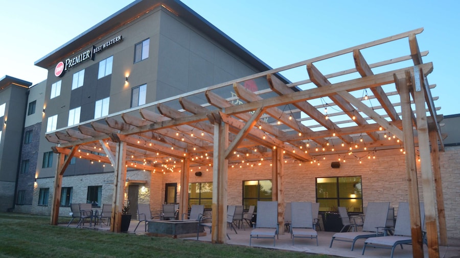 Best Western Premier Ankeny Hotel