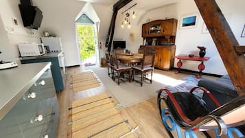Classic Apartment, Ensuite (Les Terrasses) | Lounge