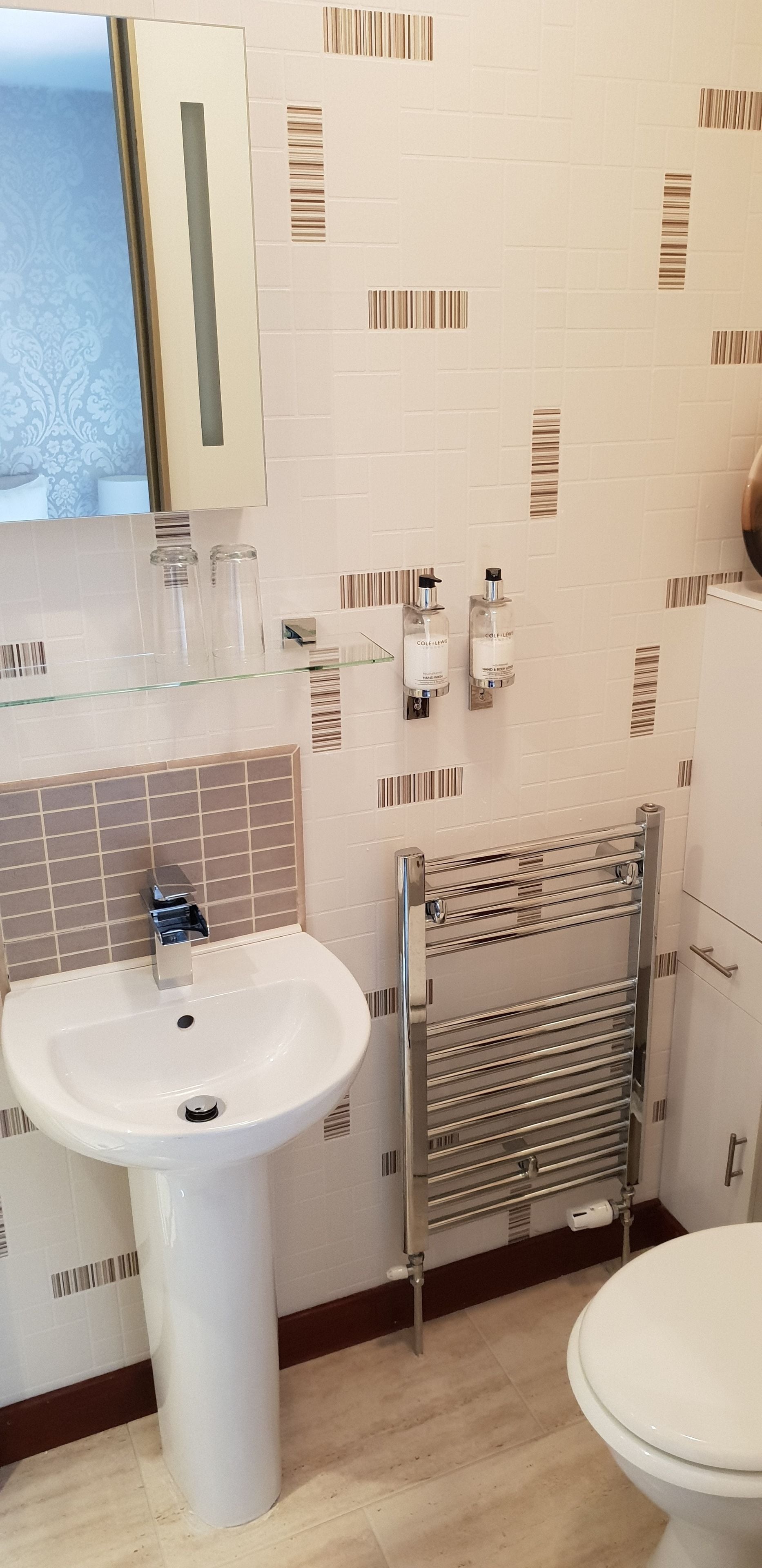 Basic Double Room, Ensuite (Bedroom 3) | Bathroom | Shower, hair dryer, towels, soap